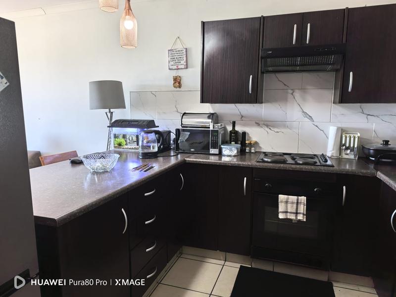 2 Bedroom Property for Sale in Heiderand Western Cape
